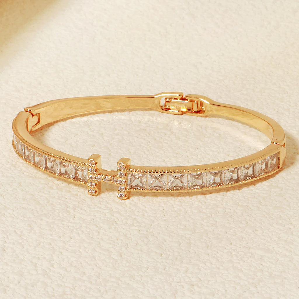 Aurelie™ Signature H Charm Bracelet