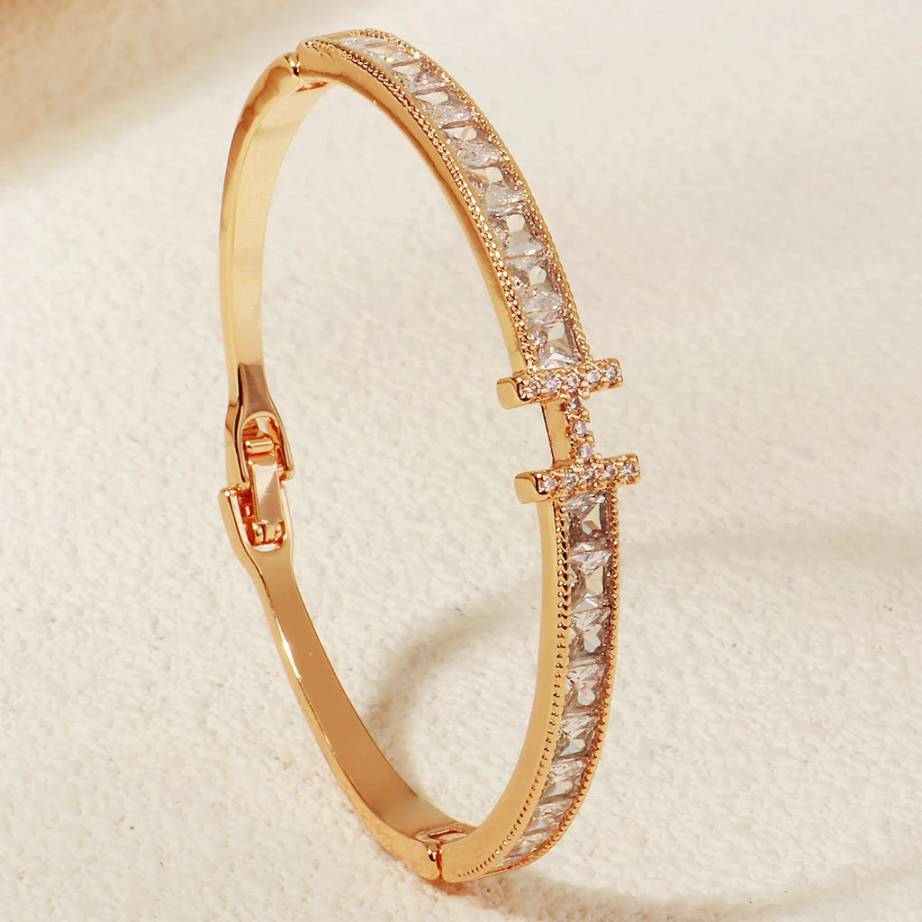 Aurelie™ Signature H Charm Bracelet