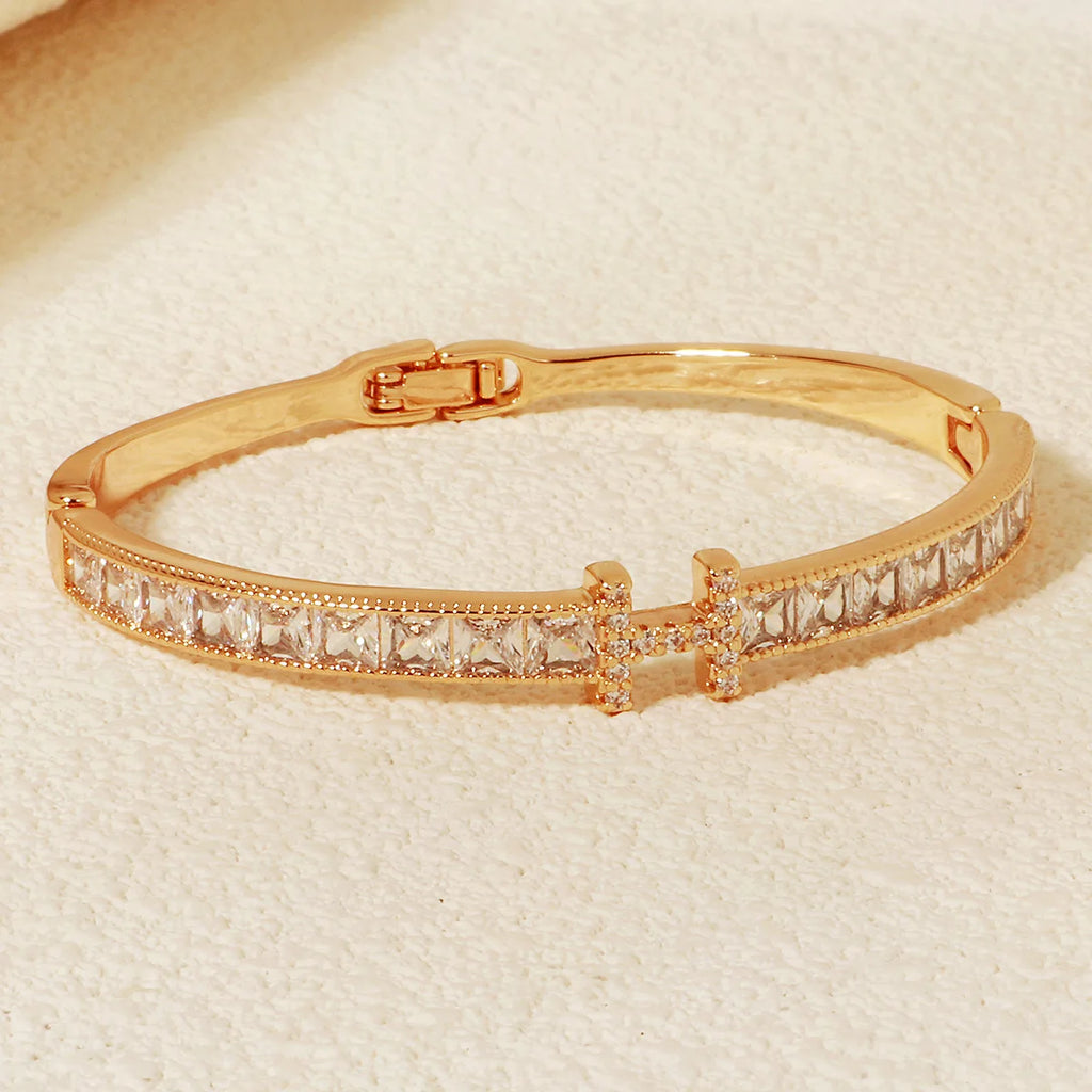 Aurelie™ Signature H Charm Bracelet