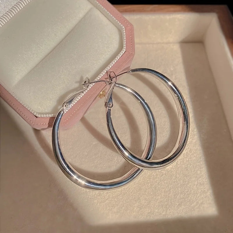 Aurelie™ Bold C-Shape Hoop Earrings